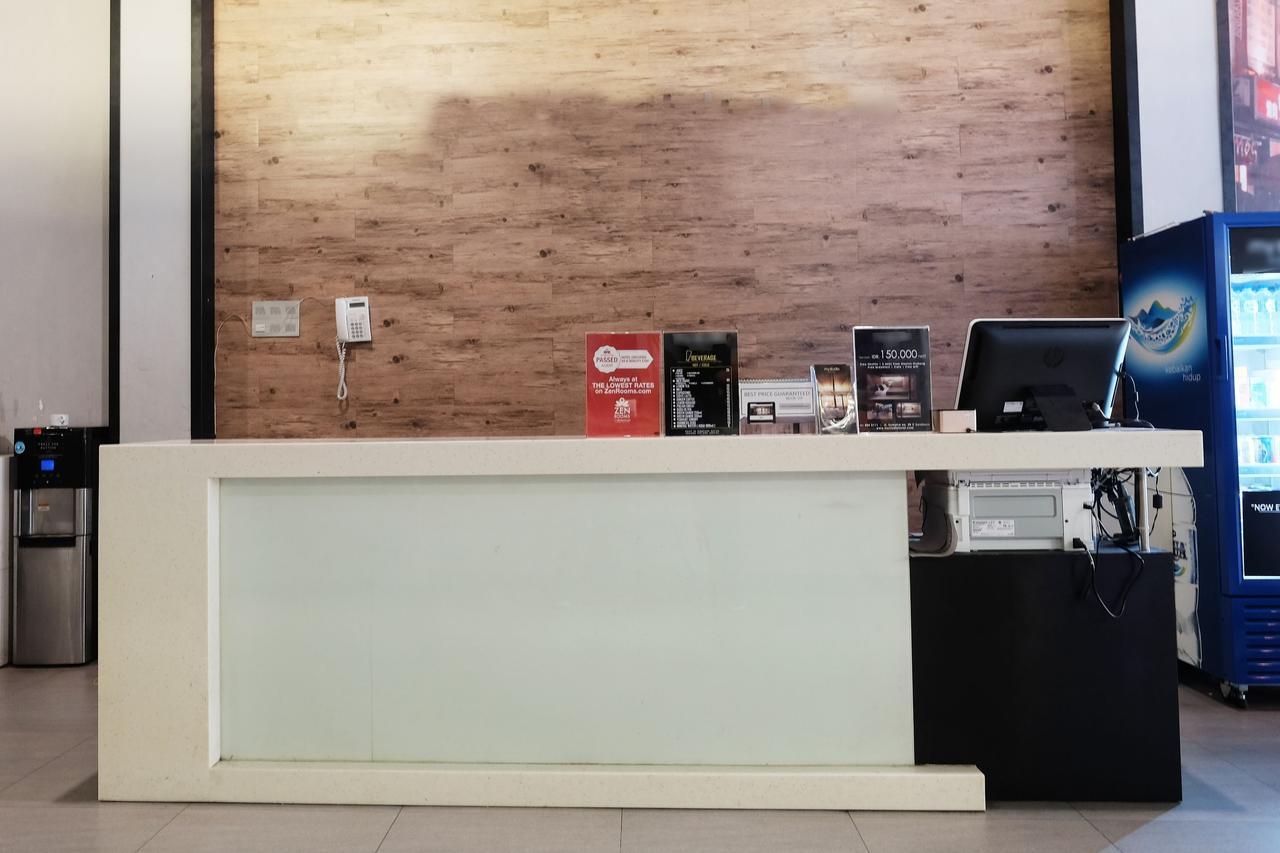 Juanda Airport Hostel Gedangan Buitenkant foto